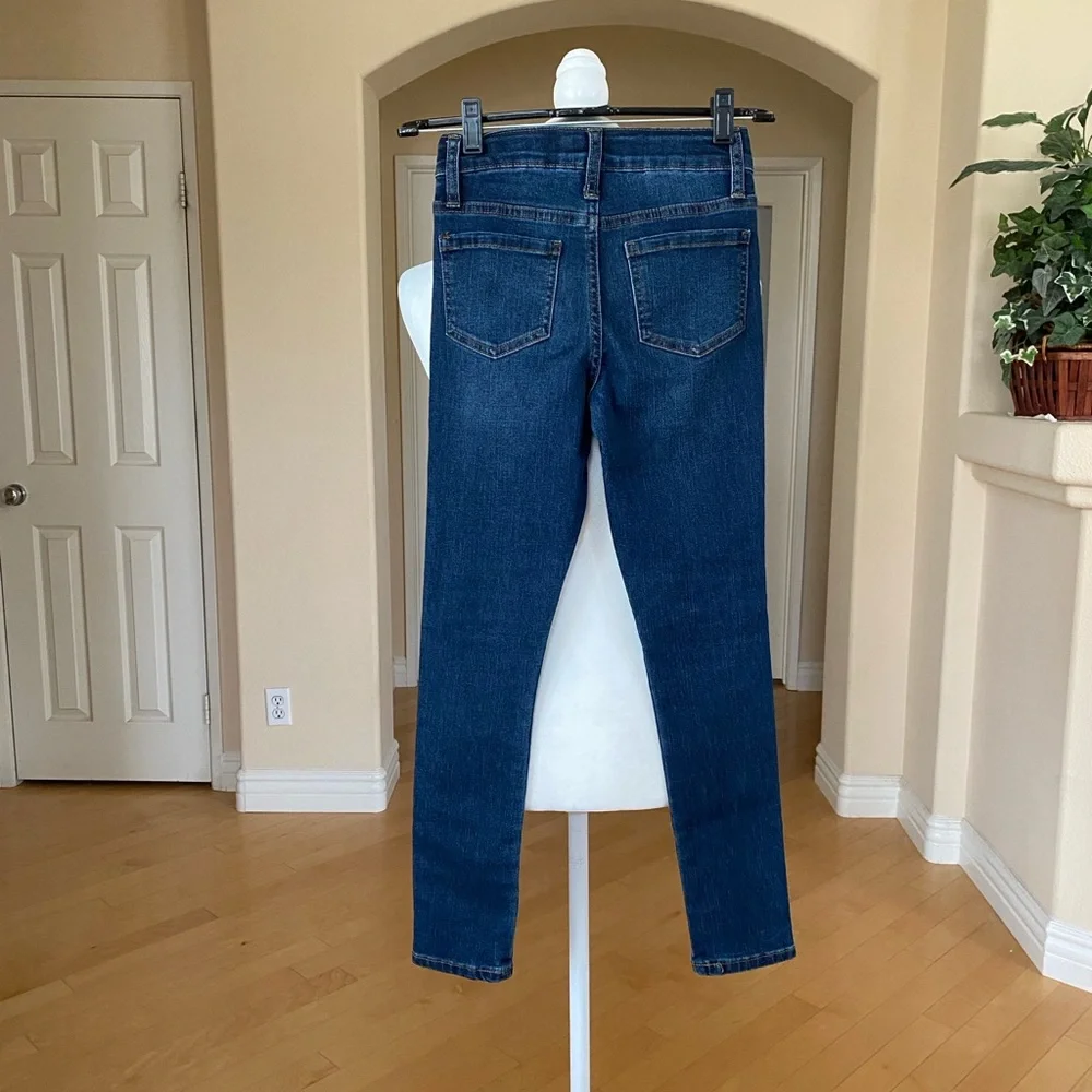 Cat & Jack Girls Embroidered Flower High Rise Skinny Ultimate Stretch Blue Jeans